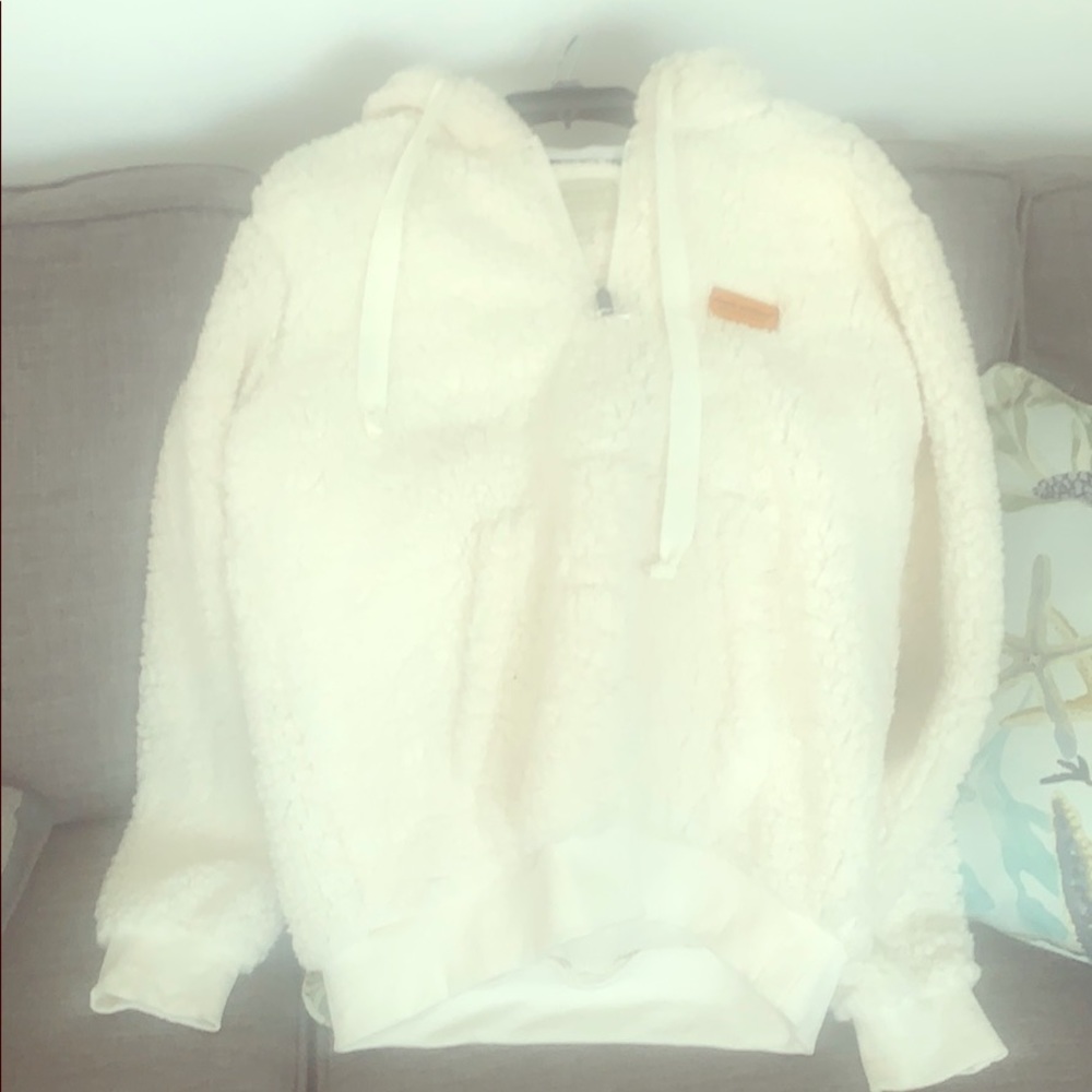 Fleece pullover